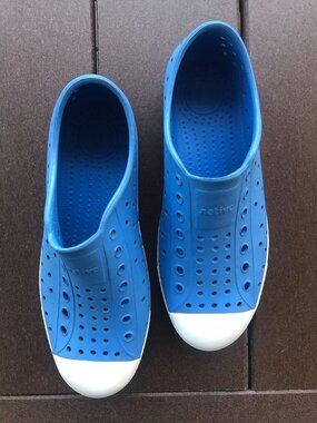 Native Jefferson Blue Slip On Blue Shoes Size Junior 3